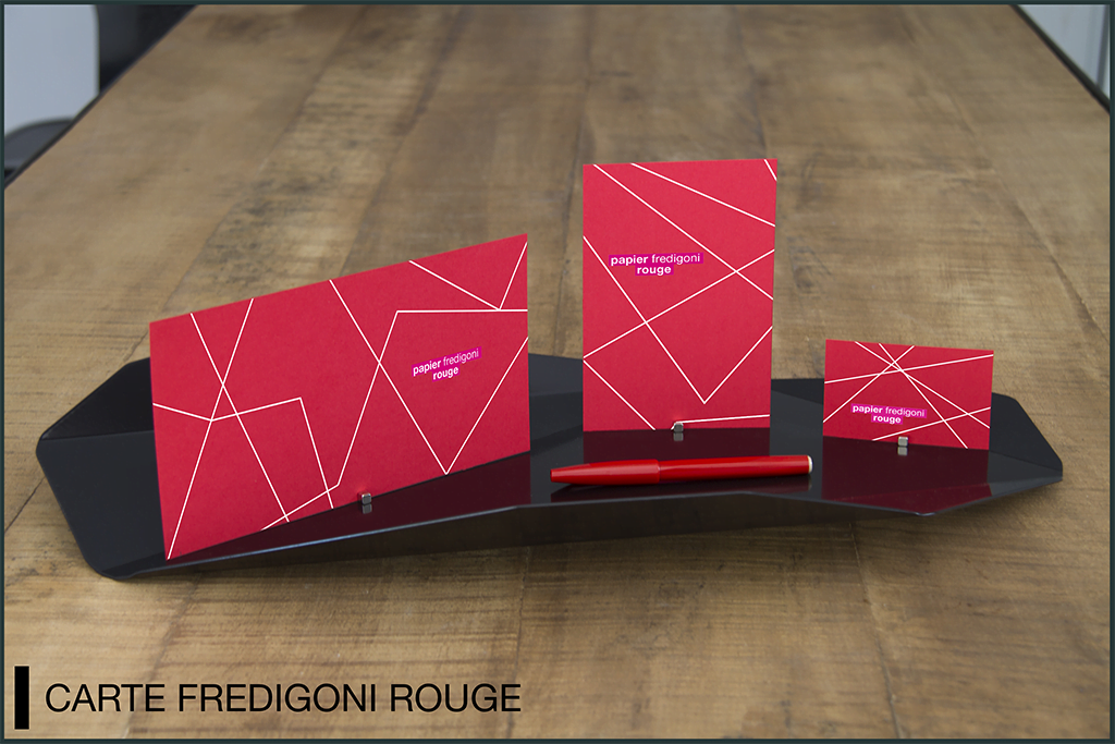 mockup carte rouge